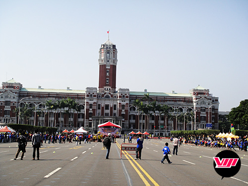 台北台湾地区领导人府-中正纪念堂-永康街-国父纪念馆-忠孝东路商圈第二条线路