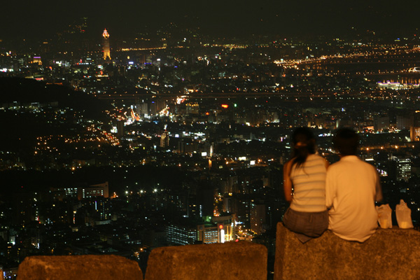 文化大学后山赏夜景