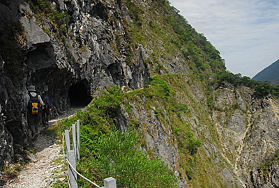 太鲁阁锥麓古道