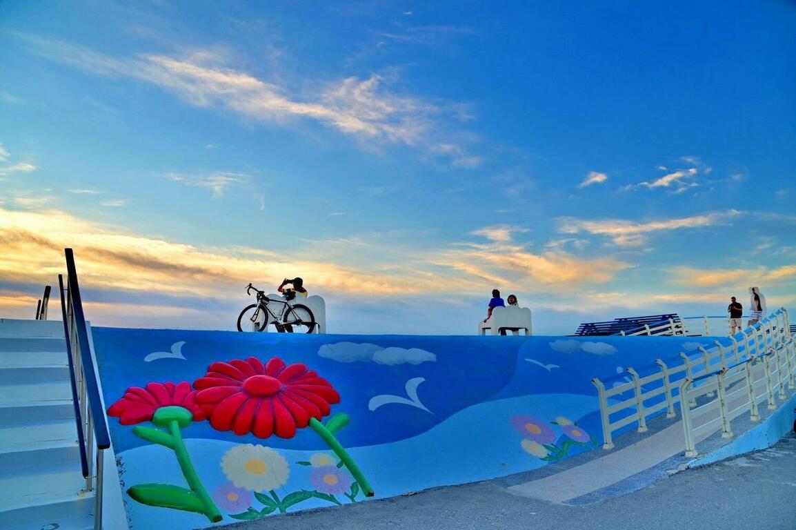 台中大安海水浴场滨海乐园